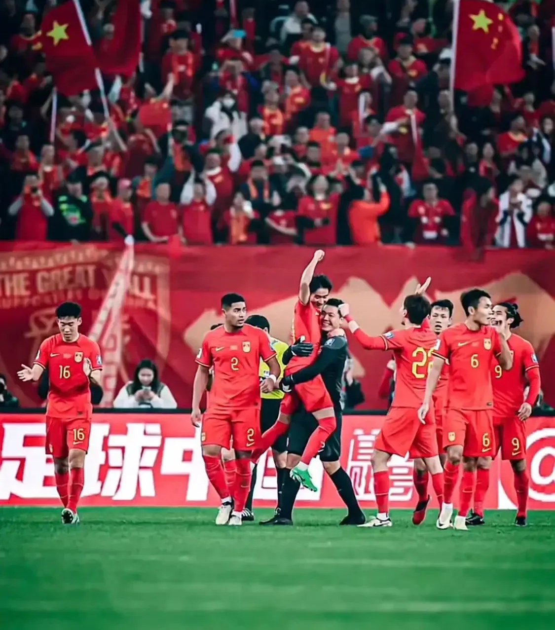 足球比赛进入决赛 足球比赛进入决赛